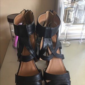 Open toe, 4 inch heels